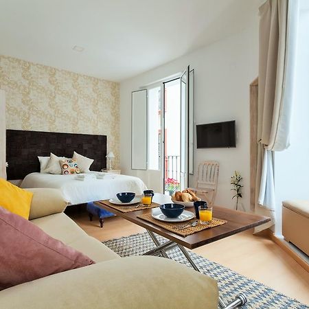 Hostly Acetres 1A Loft In City Center, Comunal Terrace, Fibre,Parking Optional Sevilla Bagian luar foto