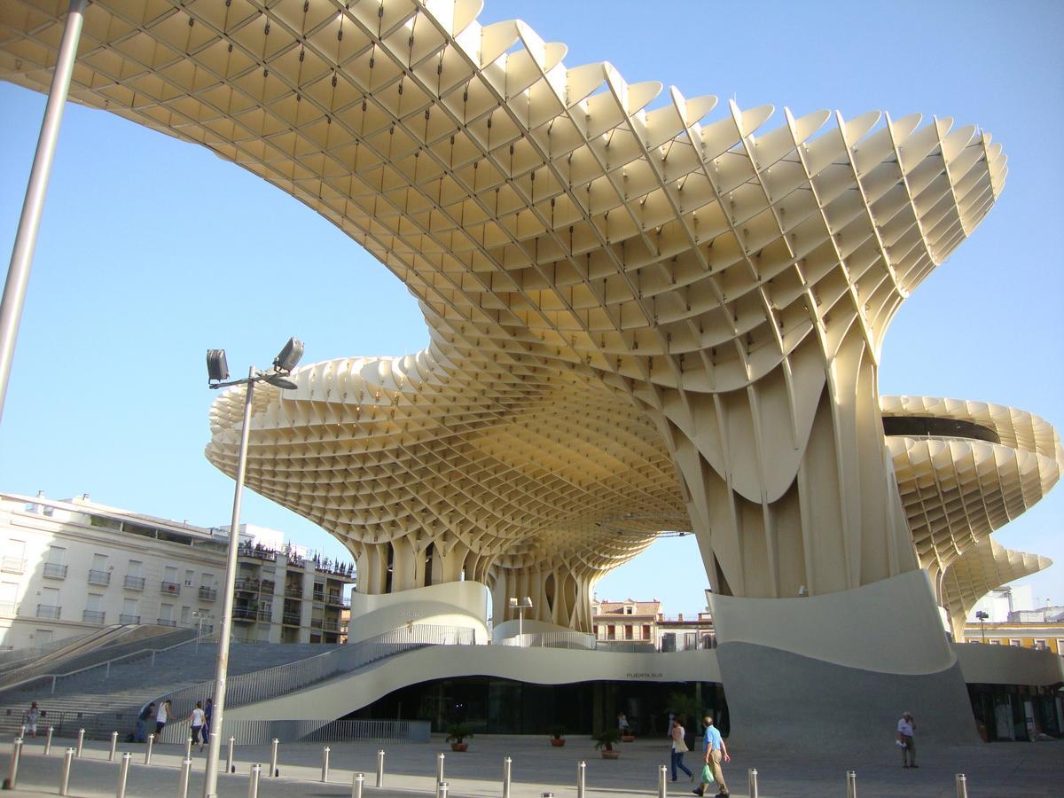 Hostly Acetres 1A Loft In City Center, Comunal Terrace, Fibre,Parking Optional Sevilla Bagian luar foto